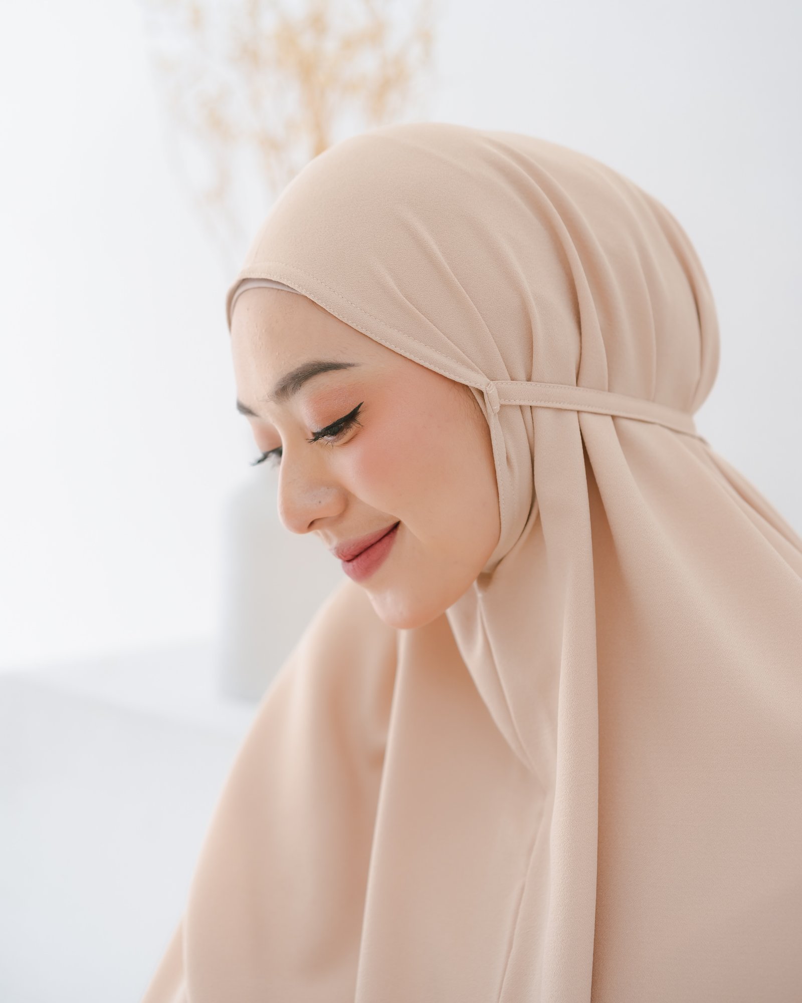 Bergo Zara Cream