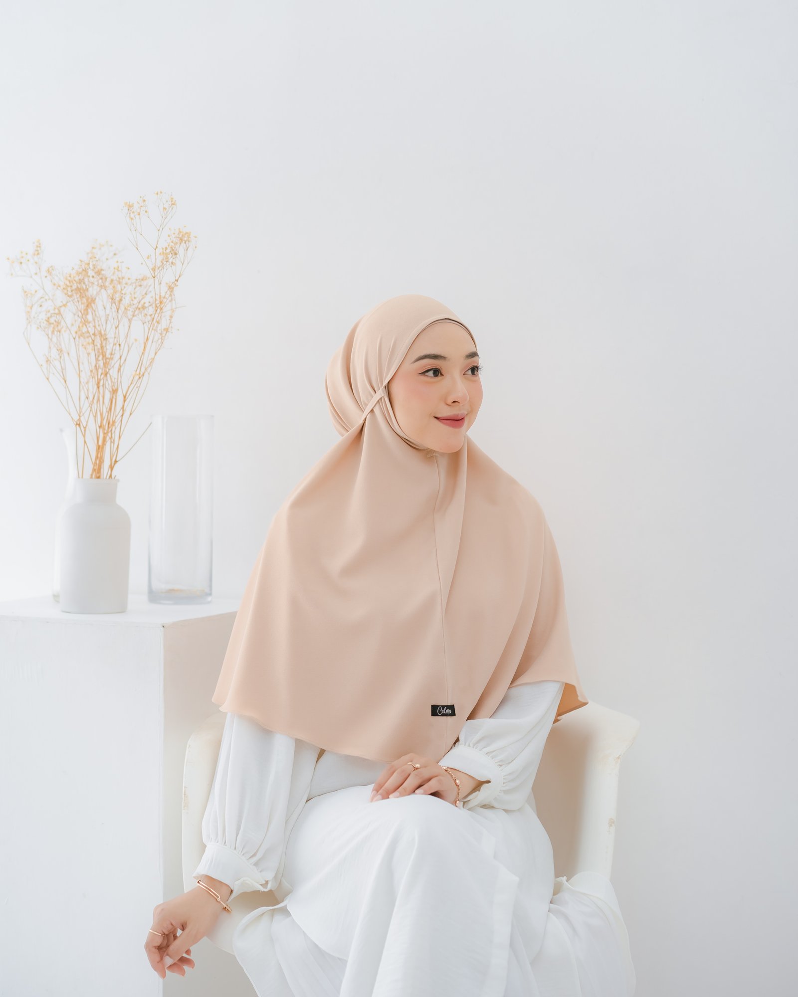 Bergo Zara Cream