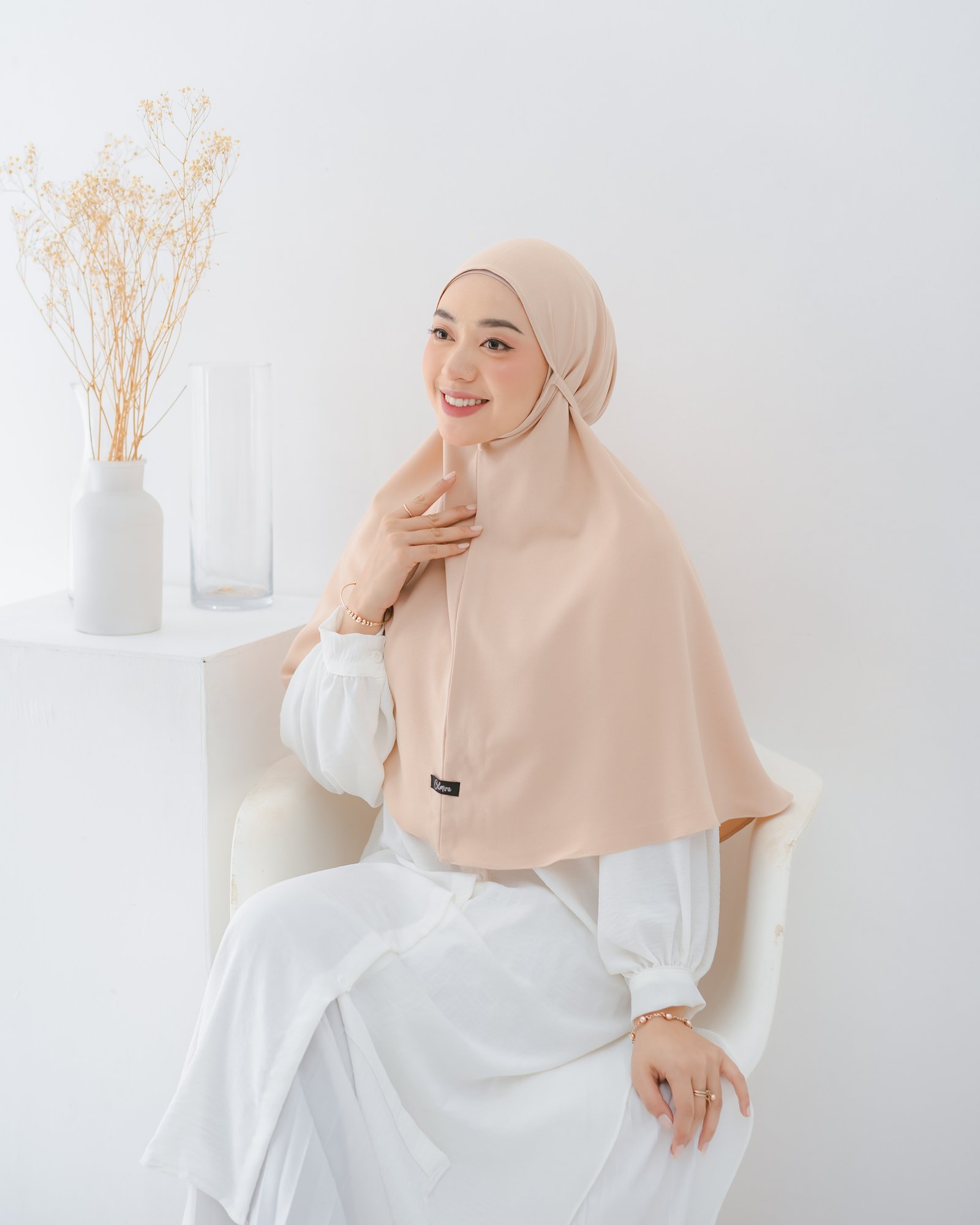 Bergo Zara Cream