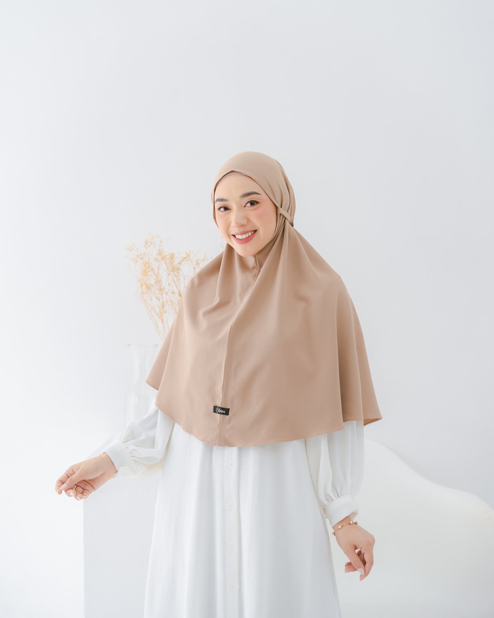 Bergo Zara Peanut