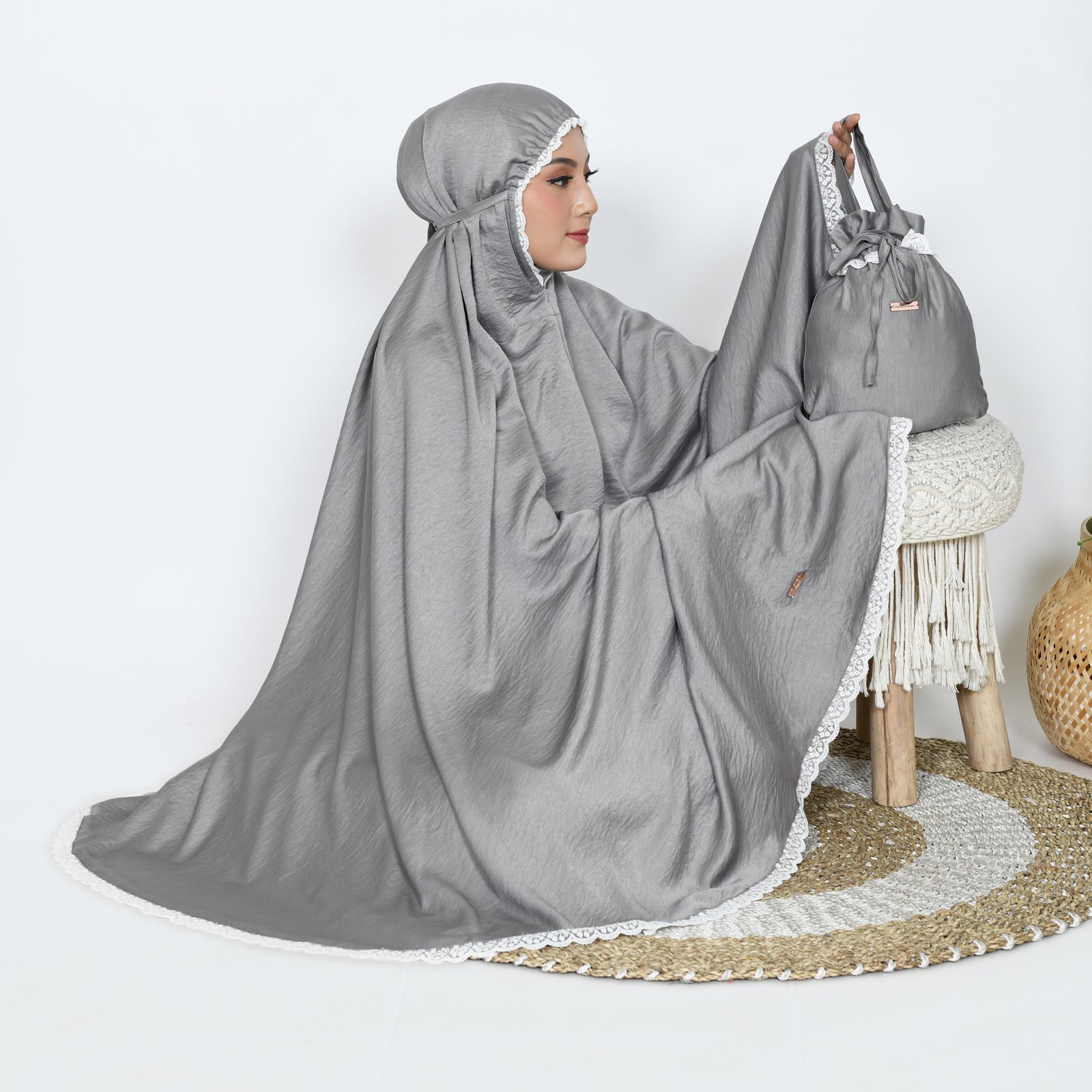 Mukena Sabrina Renda Grey